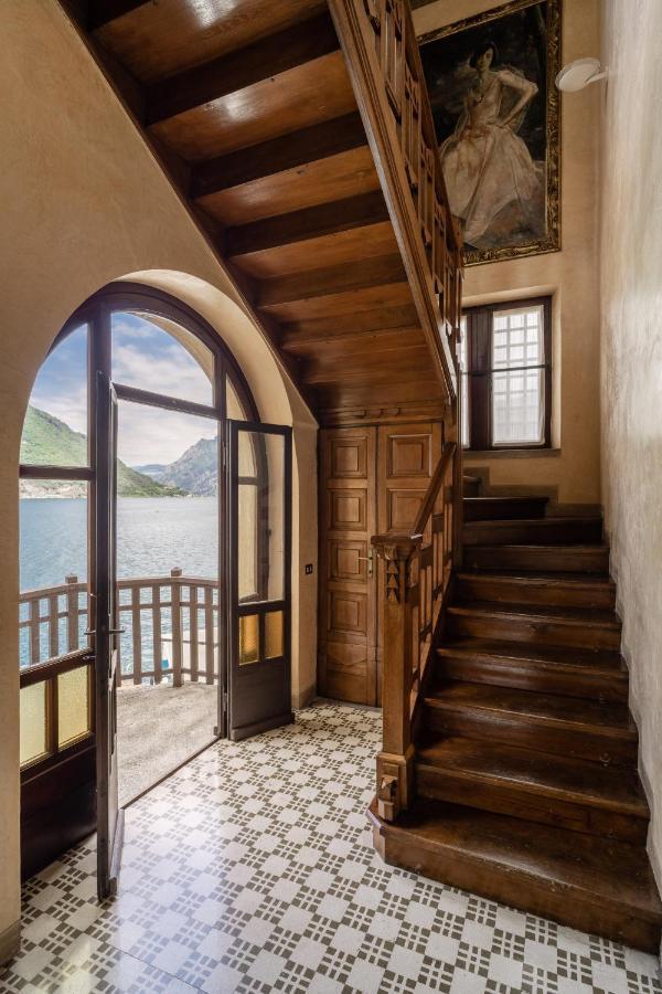Villa Cecilia - Pieds Dans L'Eau Сульцано Экстерьер фото